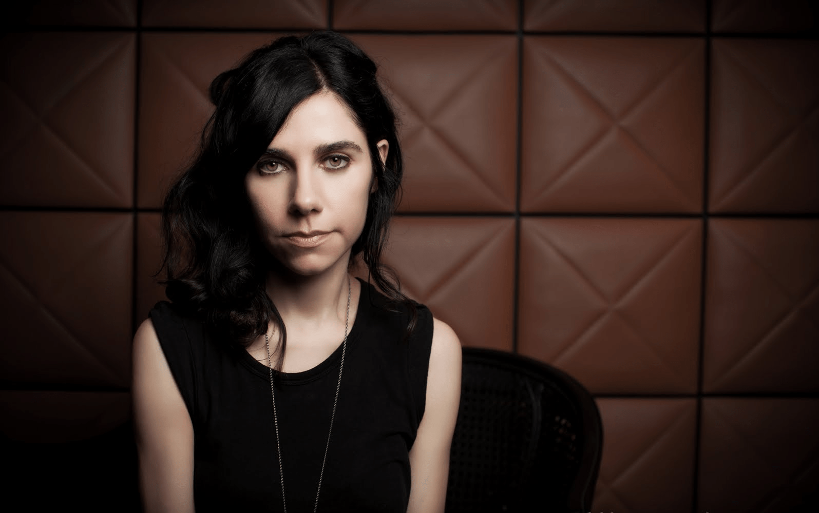 PJ Harvey nos da un adelanto de su nuevo álbum Indie Rocks!