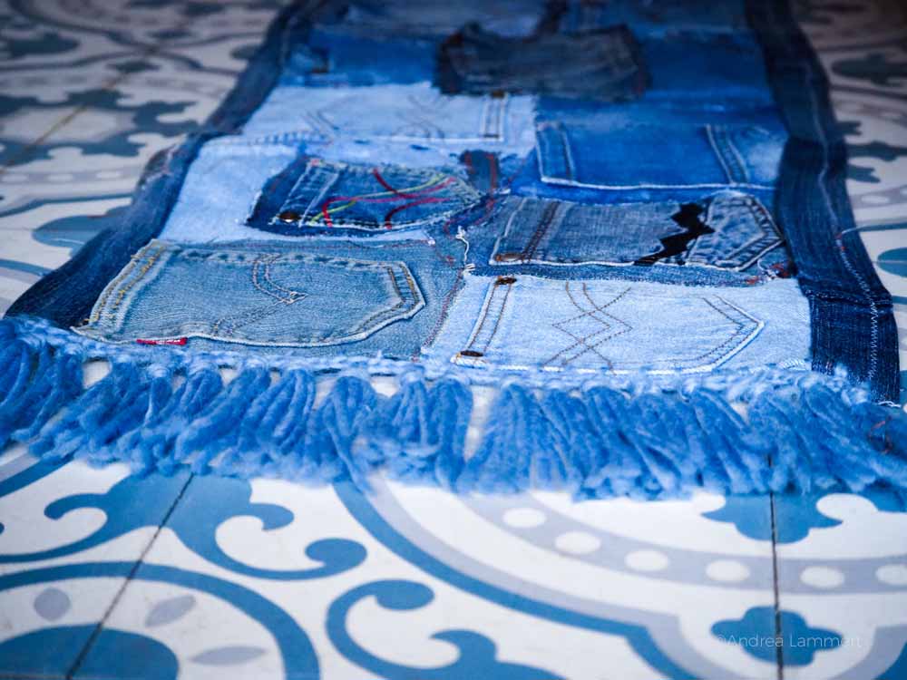 Upcycling Teppich aus alten Jeans Anleitung nähen mit Jeans