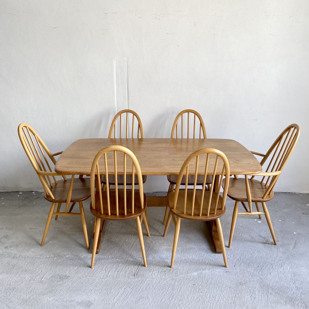 Ercol Dining Table and Chairs Ercol Furniture Indigo Sprout