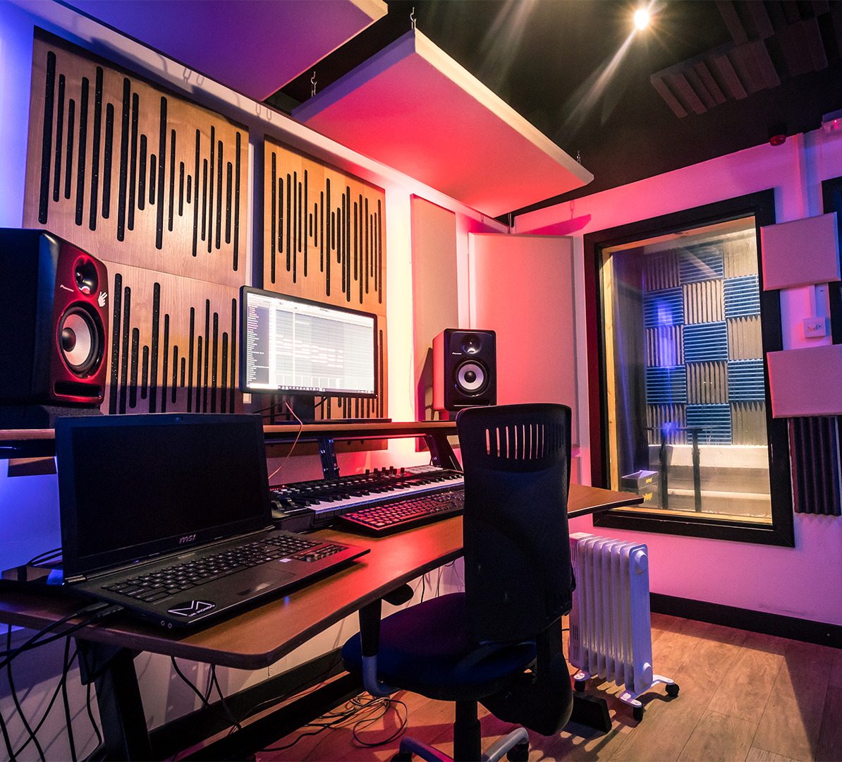 Vocal Booth & Sound Engineer, Leeds Indiy