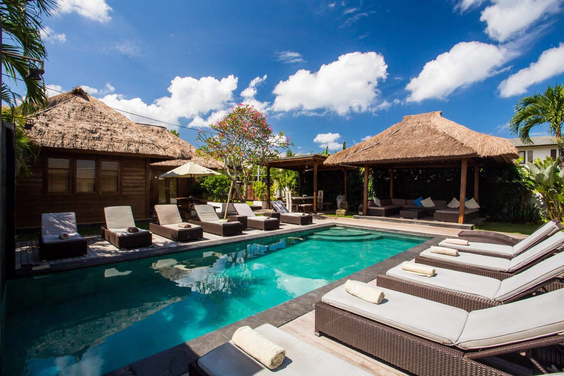 Surfcamp Bali 9 coole Locations zum Surfen auf Bali › Indojunkie