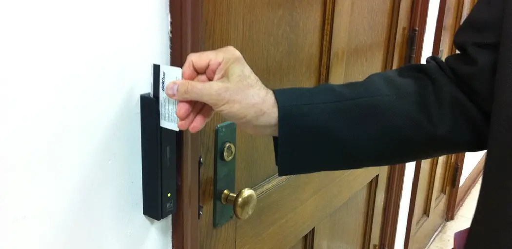 How to Open Lock Without Key Detailed Guide (2024)