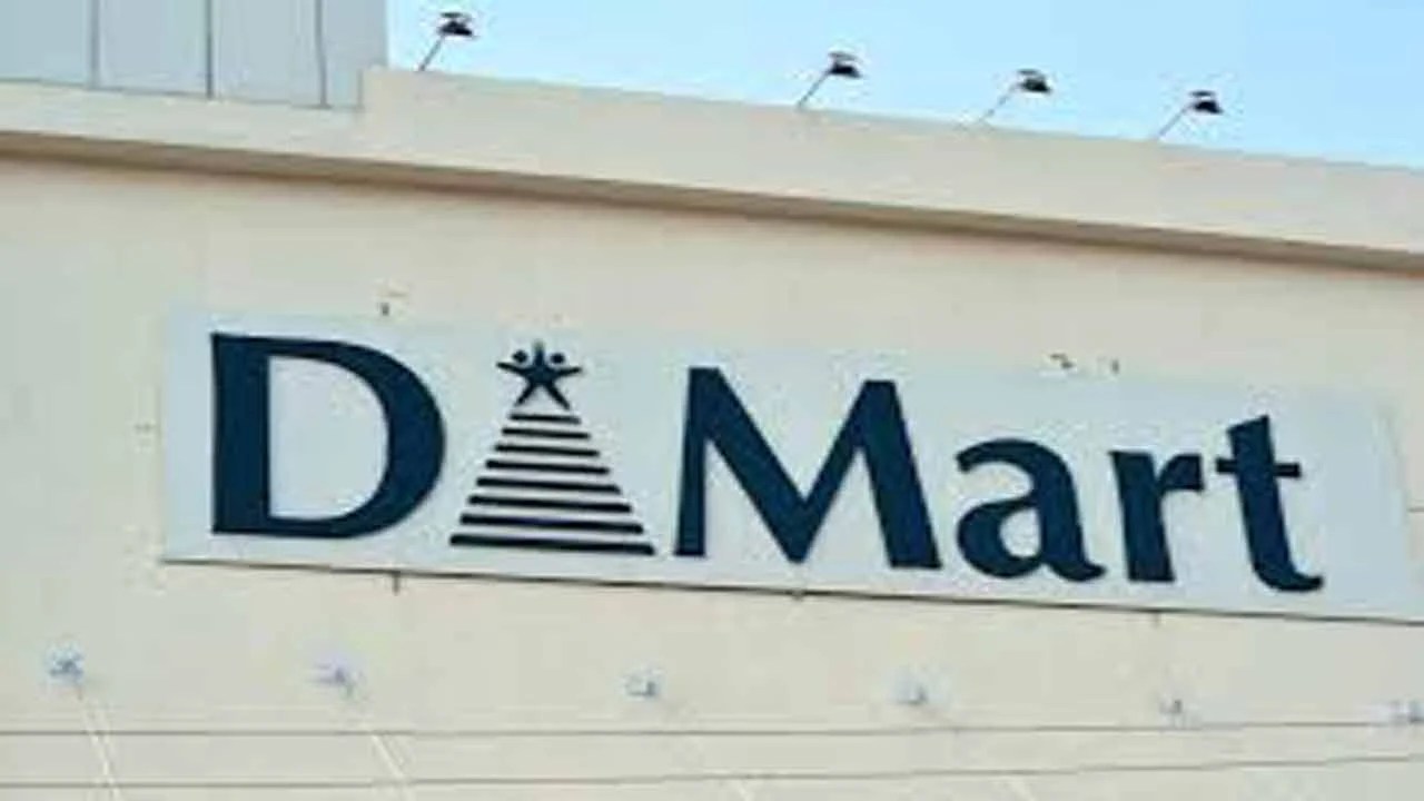 Hyderabad DMart fined for charging money for the carry bag INDToday