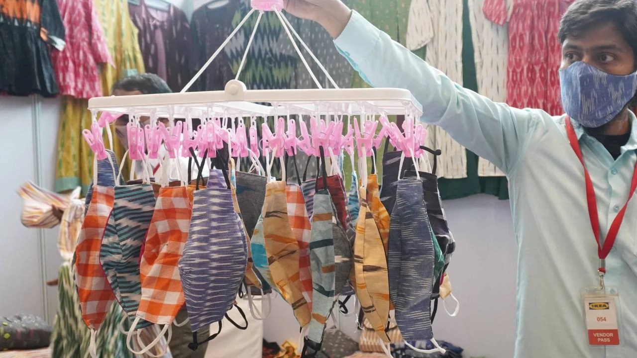 TFMC’s Handloom Mela Promoting Handloom Monday in IT Offices is Back