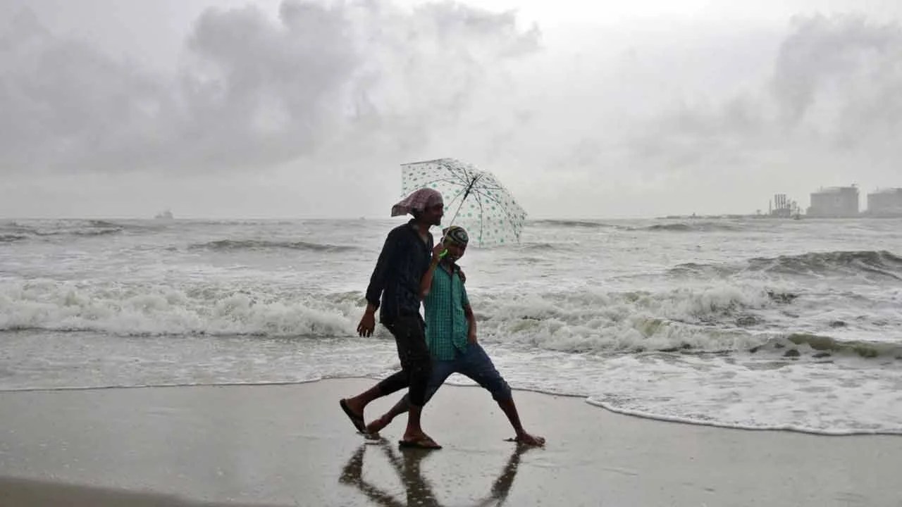 WEATHER ALERT Monsoon May Be Delayed By Four Days In Kerala INDToday