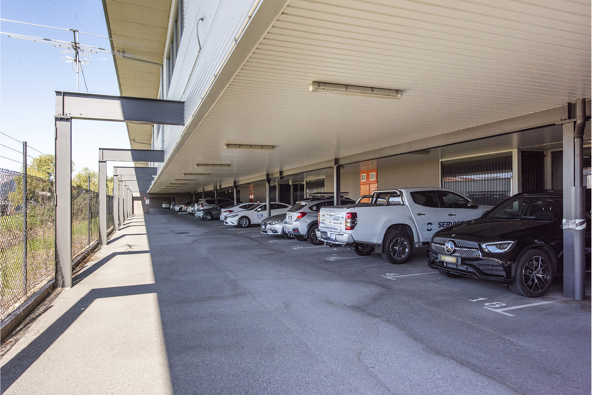 9, 63 Knutsford Avenue, Belmont Industrial and General