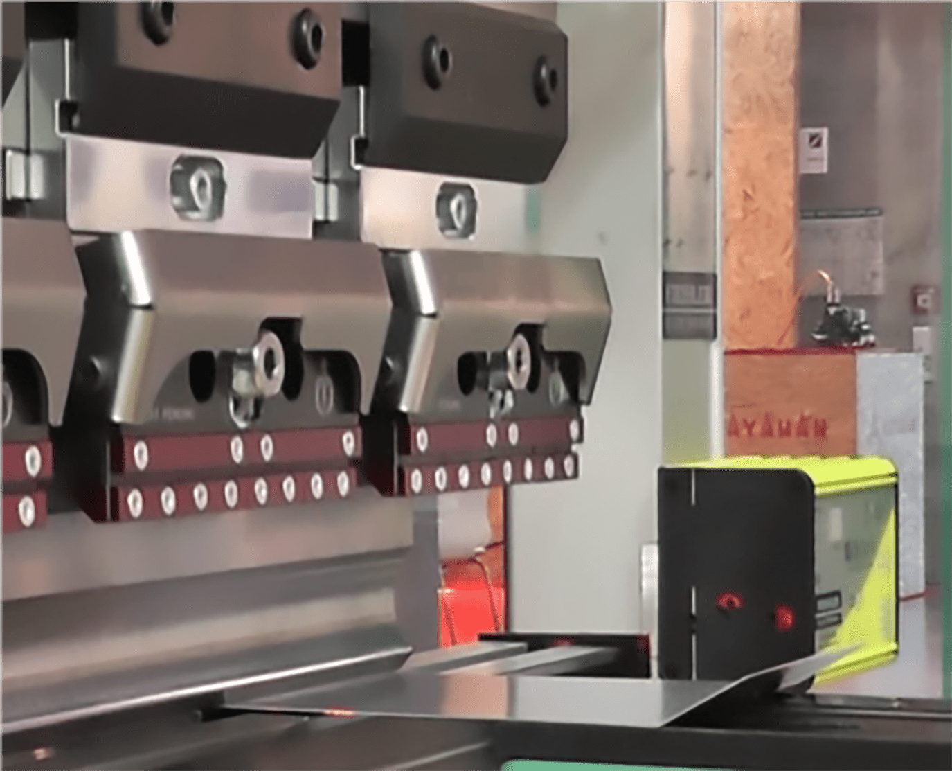 Protective Systems for Press Brake Applications IndMacDig