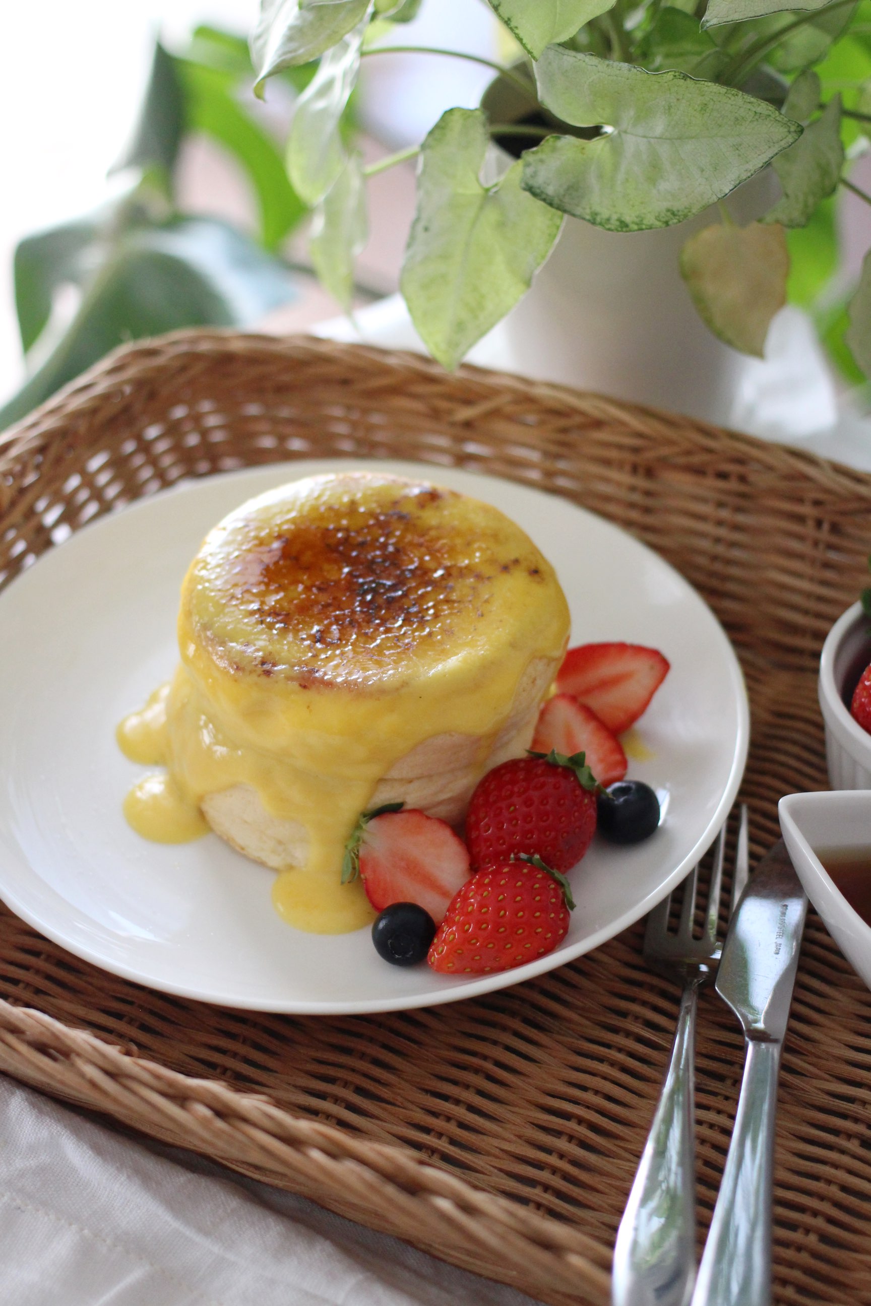 Crème Brûlée Souffle Pancakes INDY ASSA