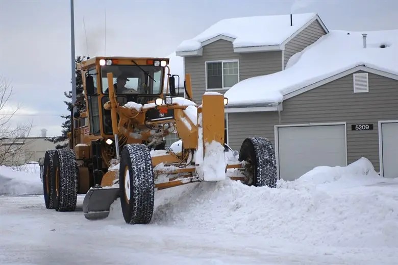 Choosing a Snow Management Service Innovative Maintenance Solutions