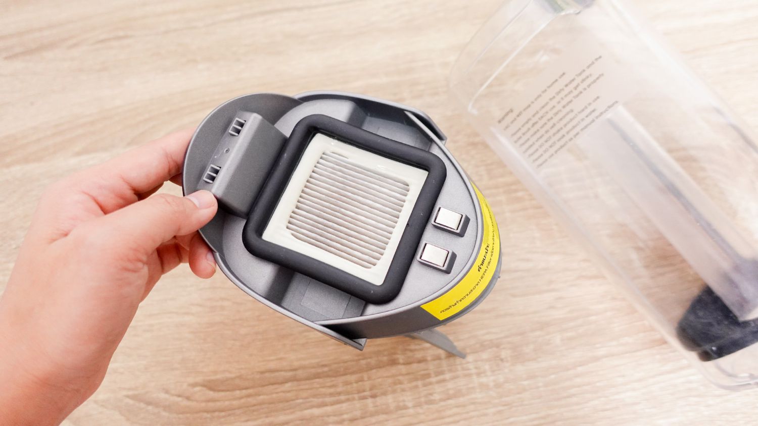 รีวิวเครื่องดูดฝุ่น Mister Robot VAC and WET MOP ตอบโจทย์ทุกเรื่องความสะอาด