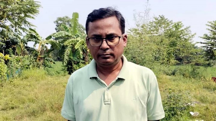 সীমান্ত দিয়ে ভারতে পালানোর সময় সাবেক যুগ্ম সচিব আটক