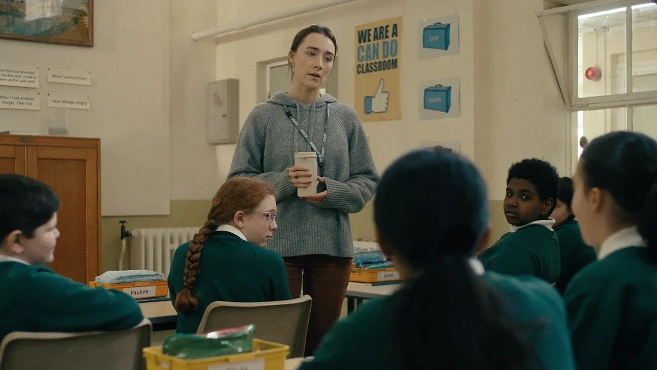 Bad Apples Review: Saoirse Ronan in Sharp Dark Comedy