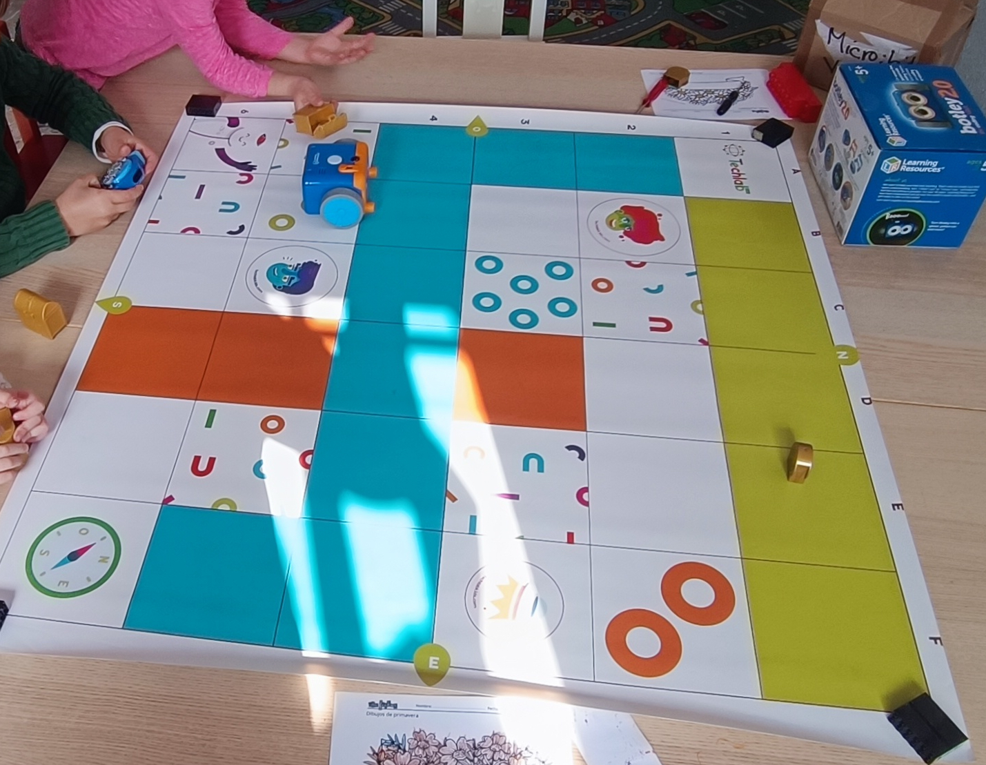 Aquí es juga! DESCOBREIX LA INGENIERIA I LA ROBÒTICA Casal Infantil