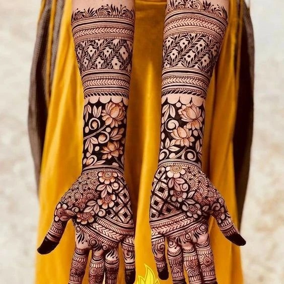 10.LotusRajasthaniMehndiDesigns Infifashion