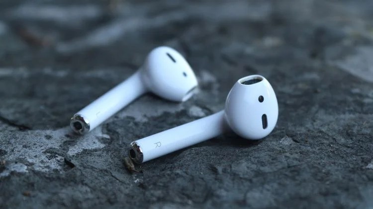 Airpods Microphone Not Working? Here’s What You Need to Do!