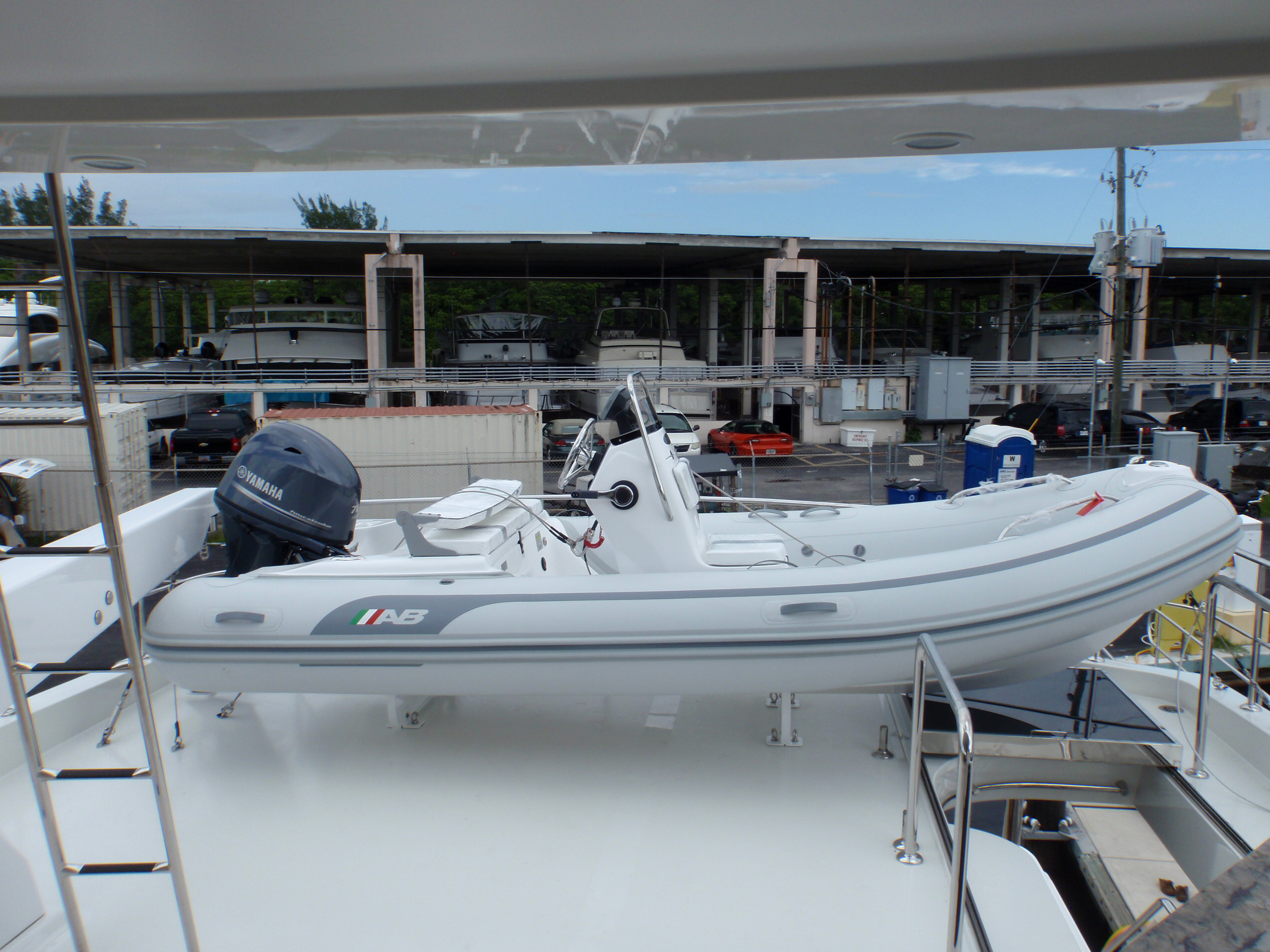 Inflatable Boats Dealer & Inflatable Boats Service in South Florida