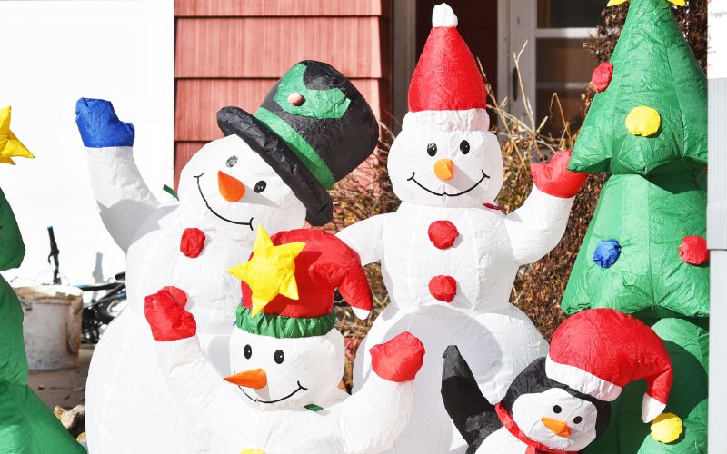 How To Keep Inflatable Decorations Standing