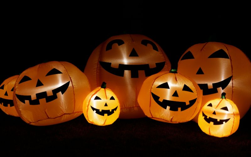 Can You Leave Inflatable Decorations On All Day And Night?