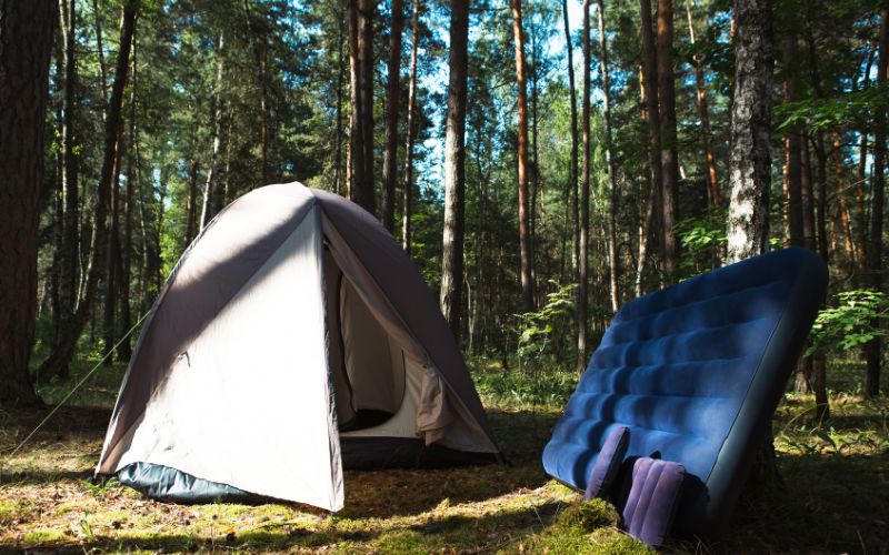 Inflatable Sleeping Bag Vs. Separate Air Mattress Which is the Best