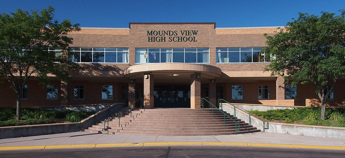 Mounds View High School Students Fun Activity Ideas