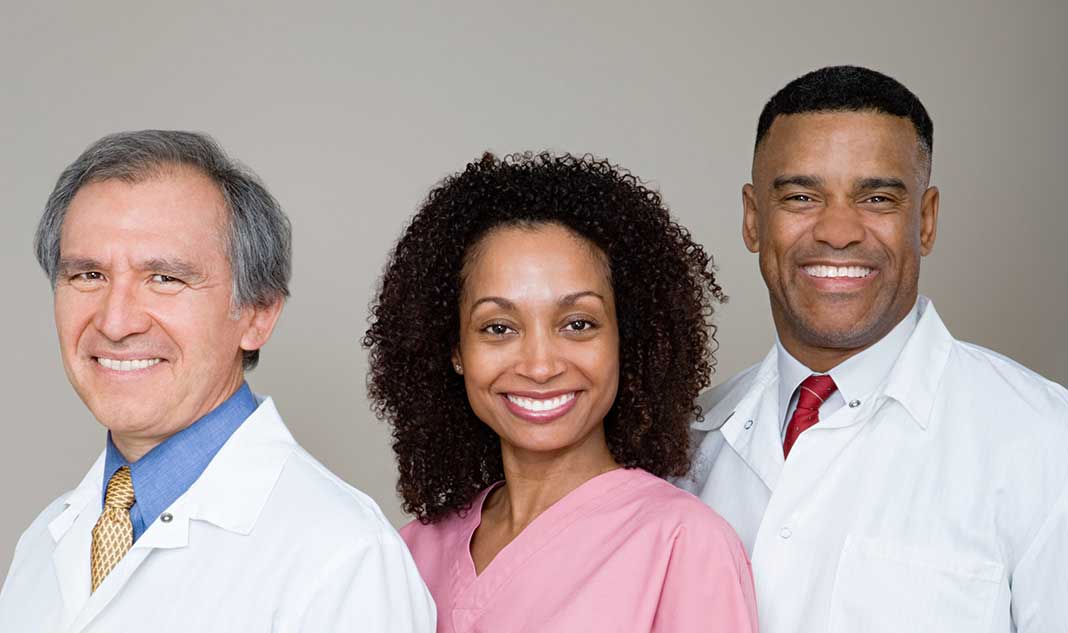 What Does a Dental Assistant Do? Benevis