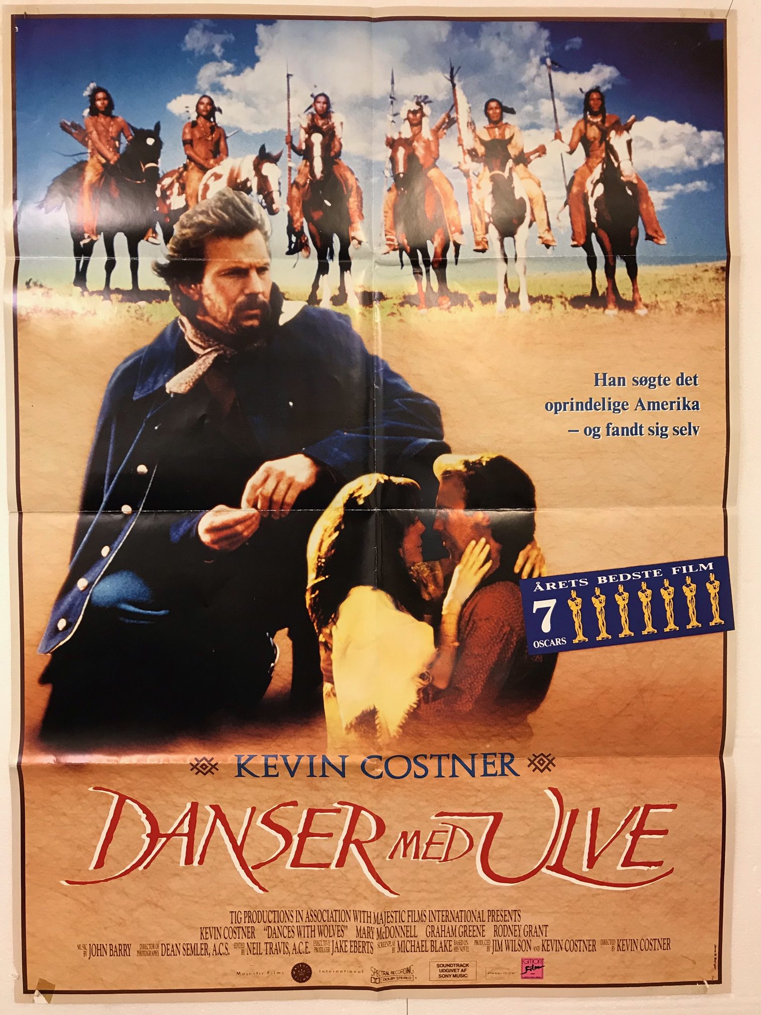 Danser med Ulve Kinorevuen