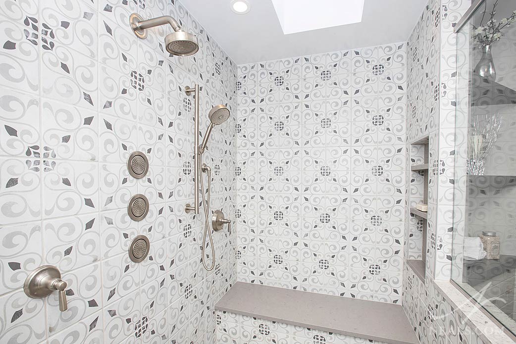 4 Design Ideas for a Luxury Master Bathroom Spa