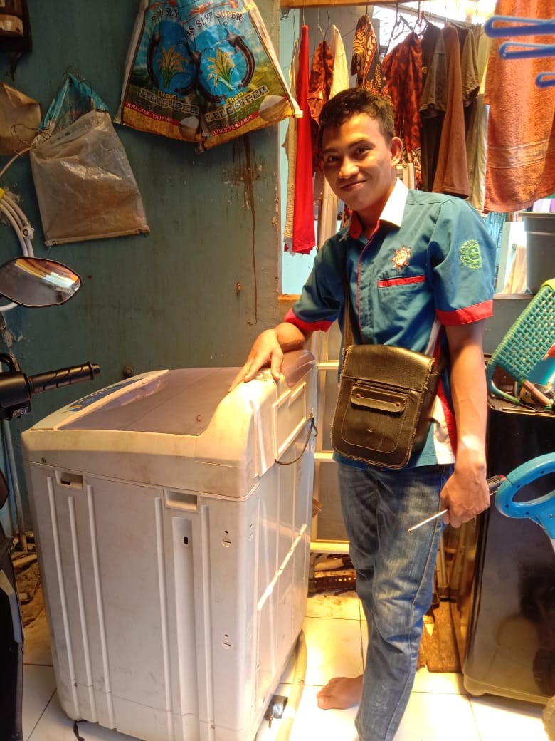 JASA SERVICE AC CUCI AC PASANG AC BONGKAR PASANG AC