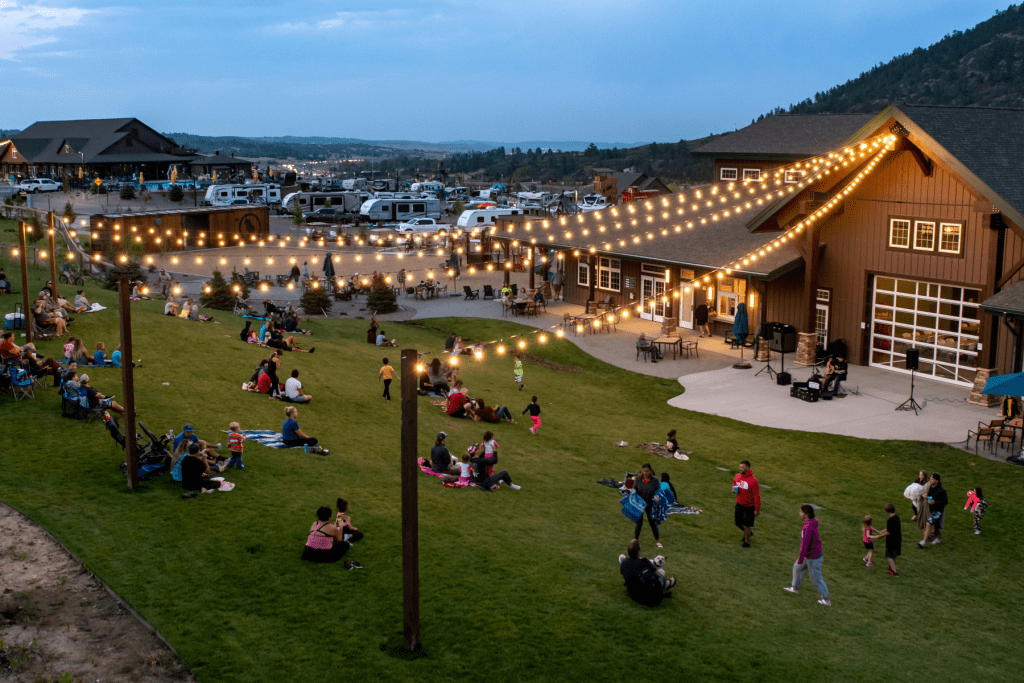 27 Best & Fun Things To Do In Cave City (KY)