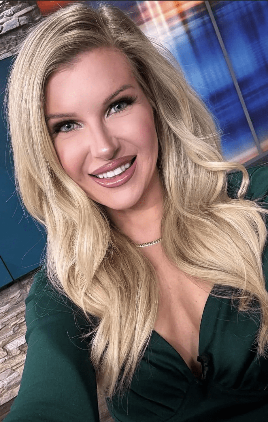 Cindy Centofanti Bio, Age, Family, Height, Marriage, Net Worth, Education