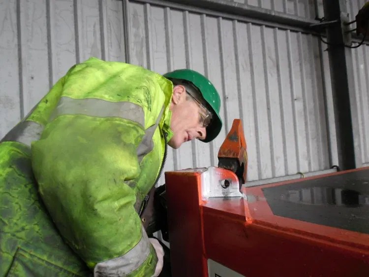 Avoid Lifting Gear Failure Informed Infrastructure