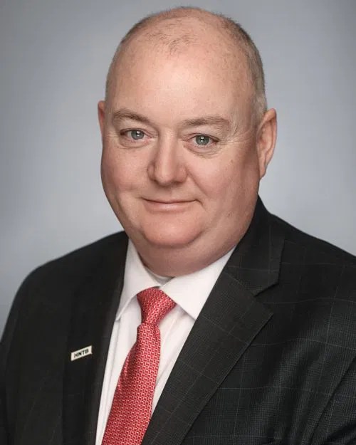 HNTB Daniel Loftus as Senior Transit Project Manager