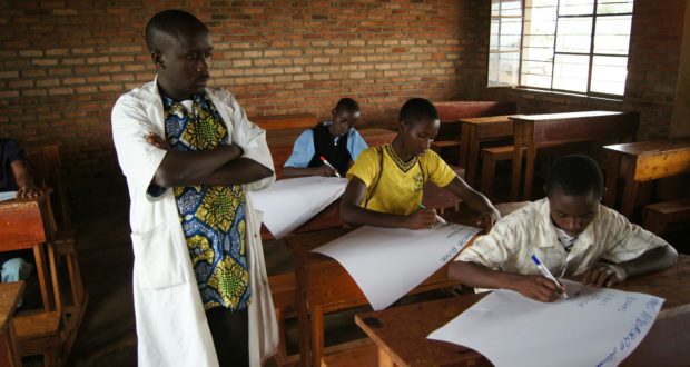 Le système éducatif haïtien entre l’École fondamentale et l.