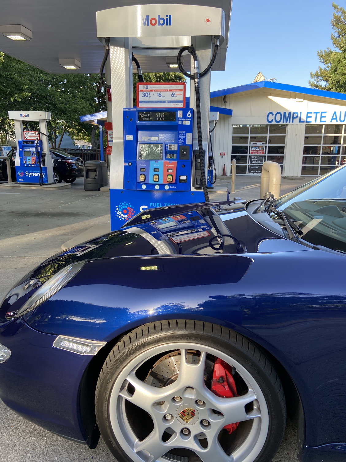 3 Tips For Choosing The Perfect Gas Station For Your Porsche LNG2019
