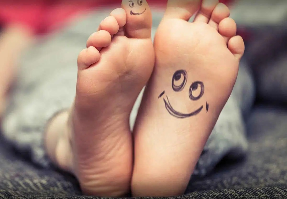 O Que Significa Find Your Feet Em Inglês? Inglês no Teclado