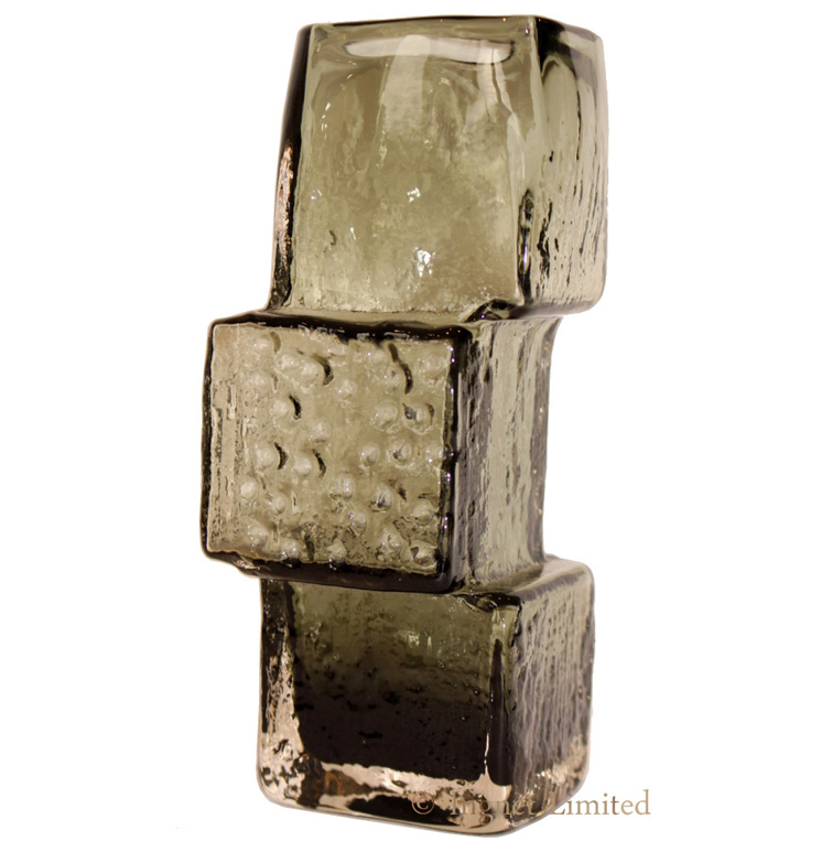 WHITEFRIARS DRUNKEN BRICKLAYER VASE WILLOW PATTERN VASE