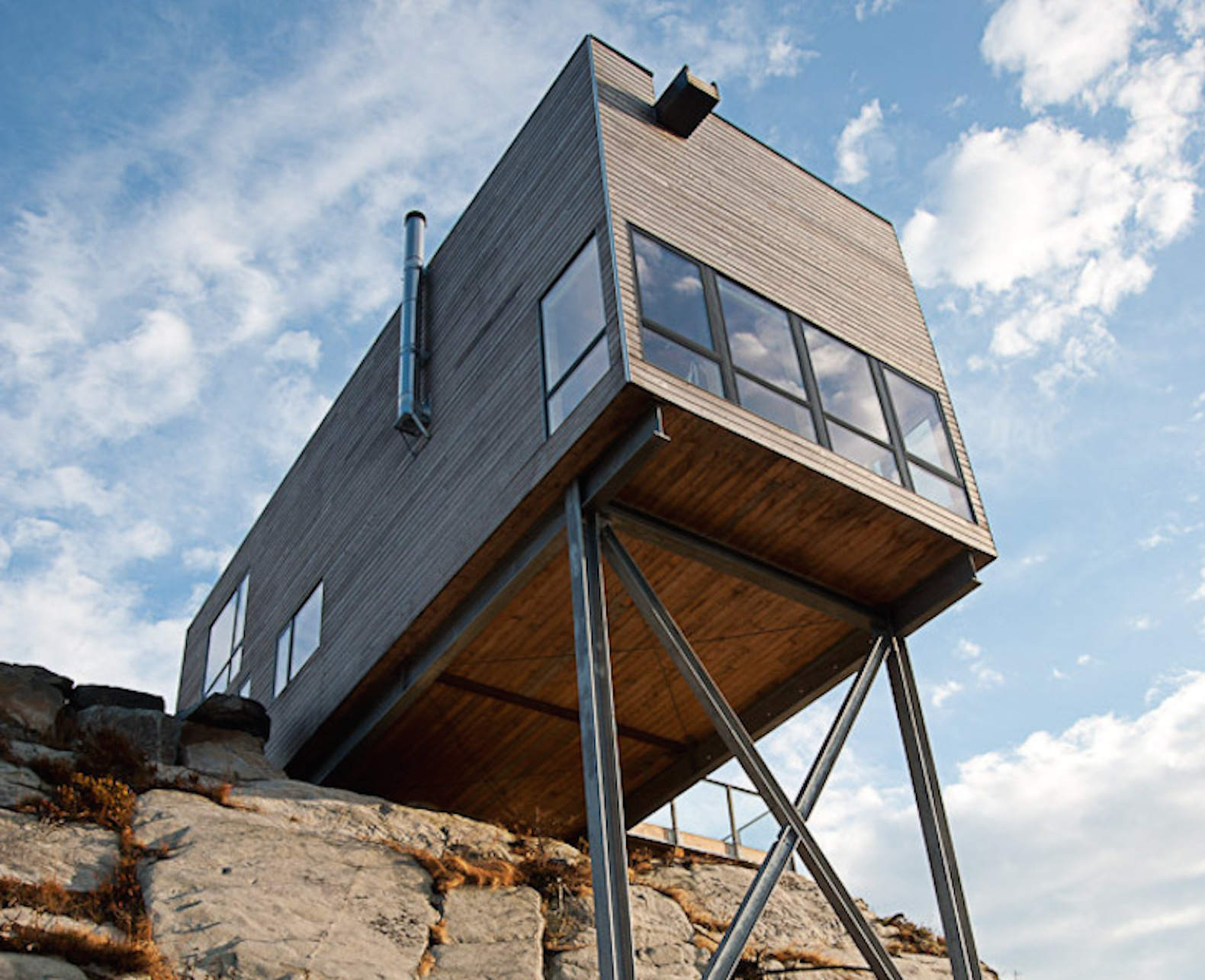 These 6 jawdropping cliff homes will take your breath away Till House