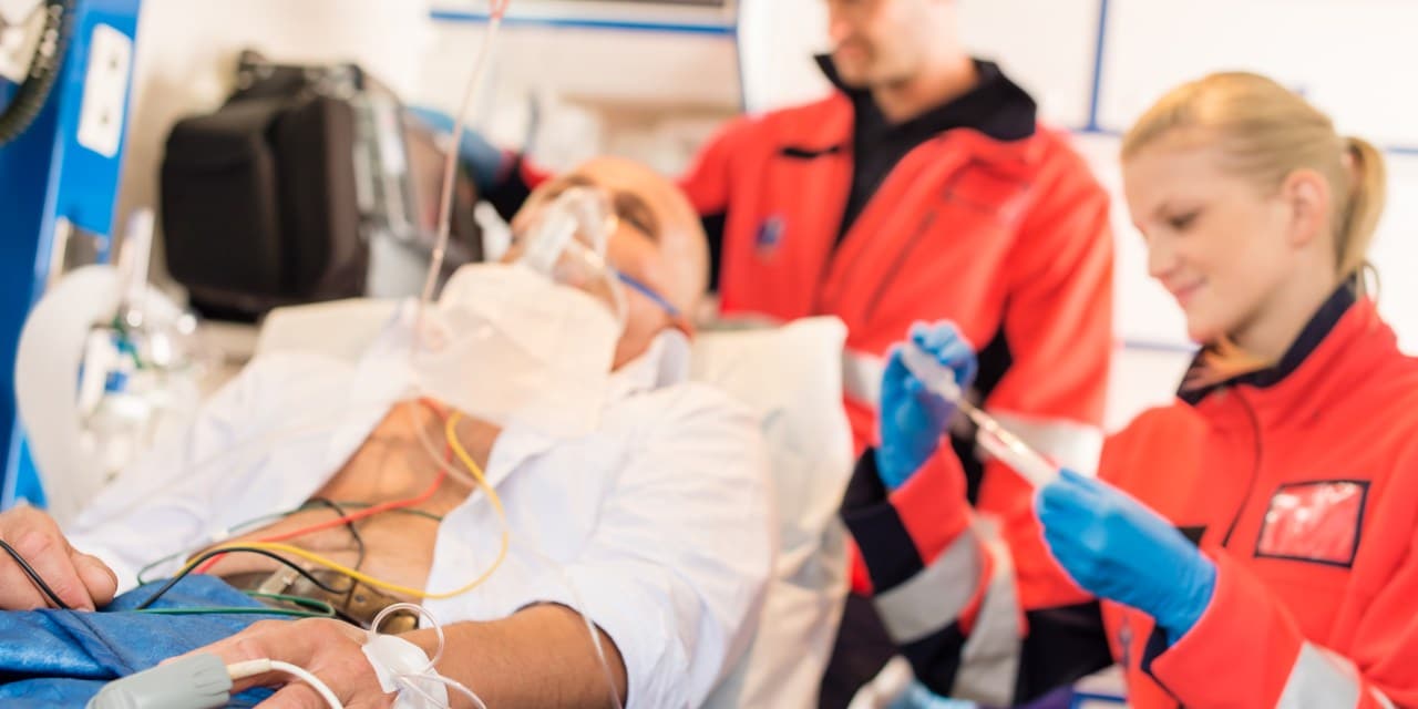When should an EMT or Paramedic give an IV infusion? — The 1 Mobile IV