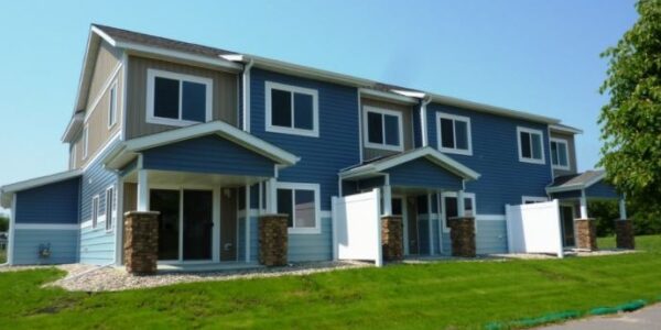 Crystal Lake Townhomes Morris Mn