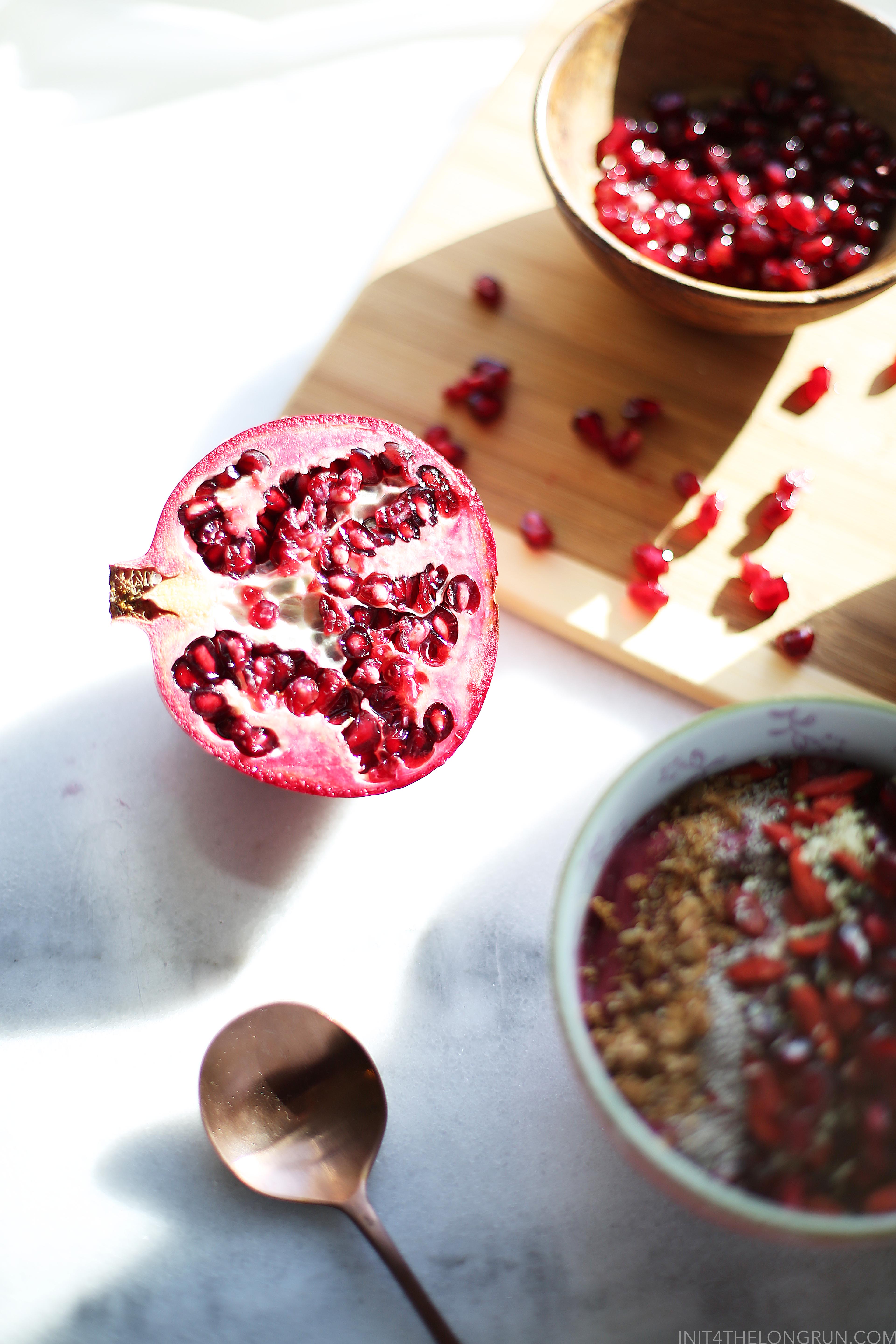 Cherry Pomegranate Smoothie Bowl // Celebrate seasonal pomegranates