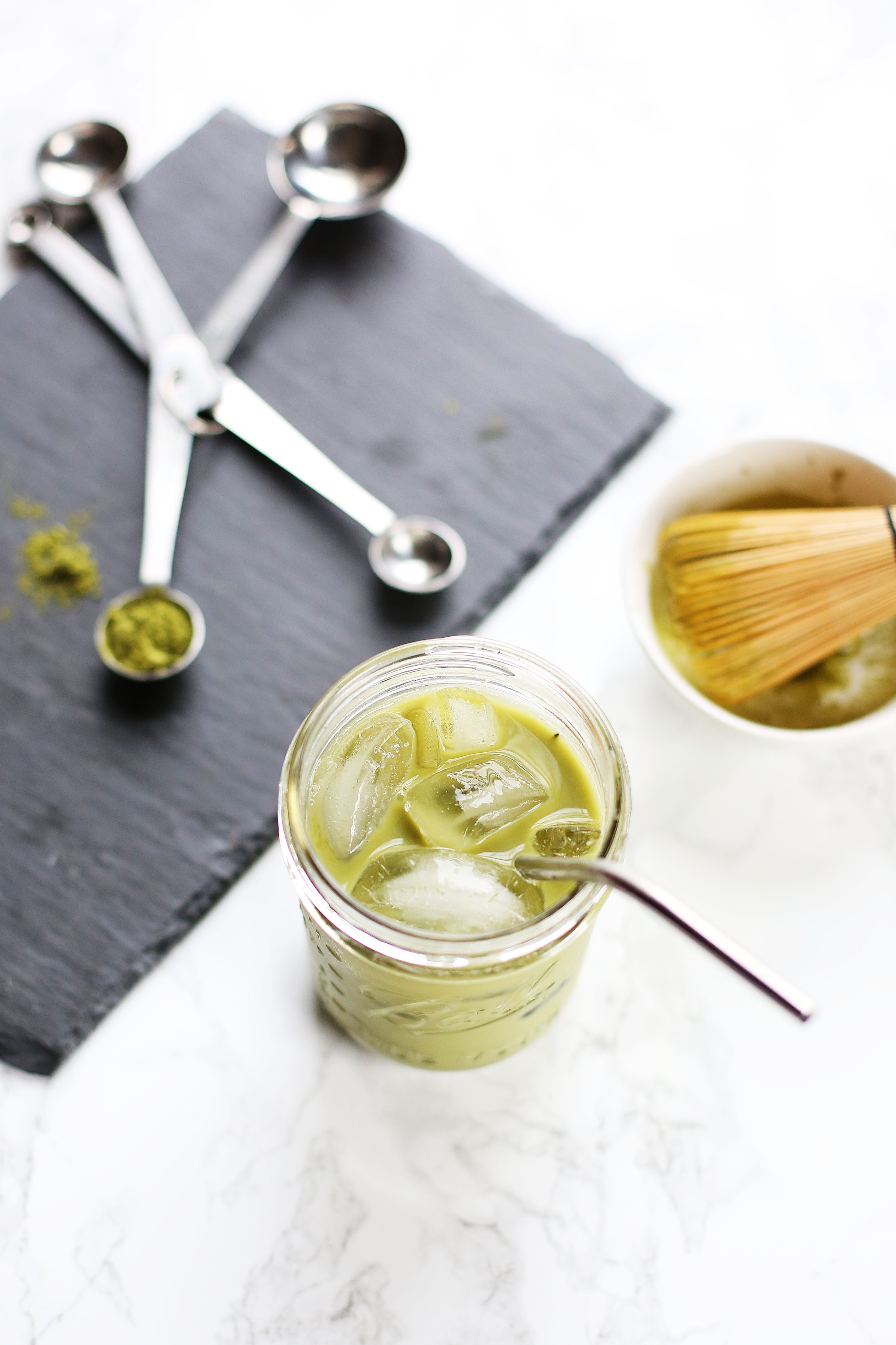 how to make matcha latte iced at home