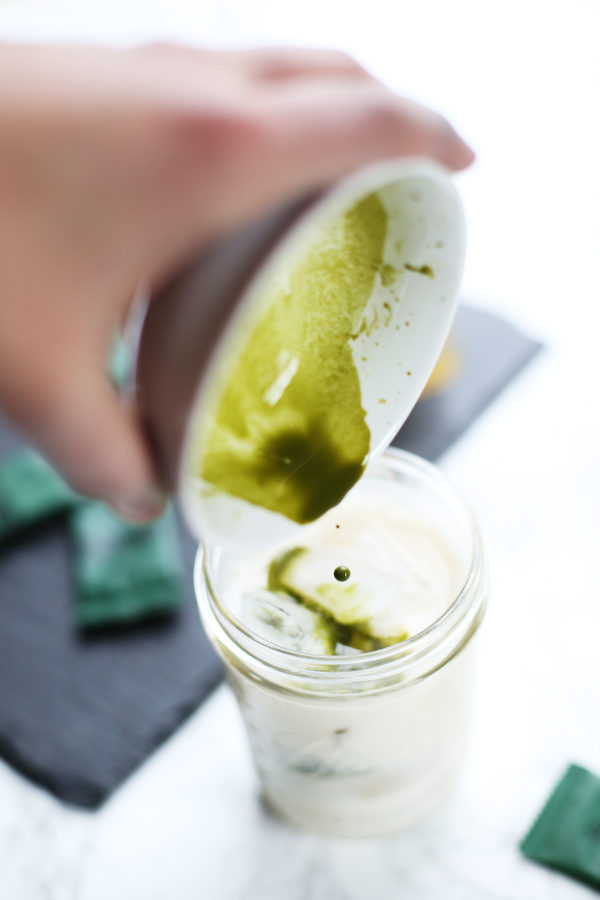 How to Make An Iced Matcha Latte