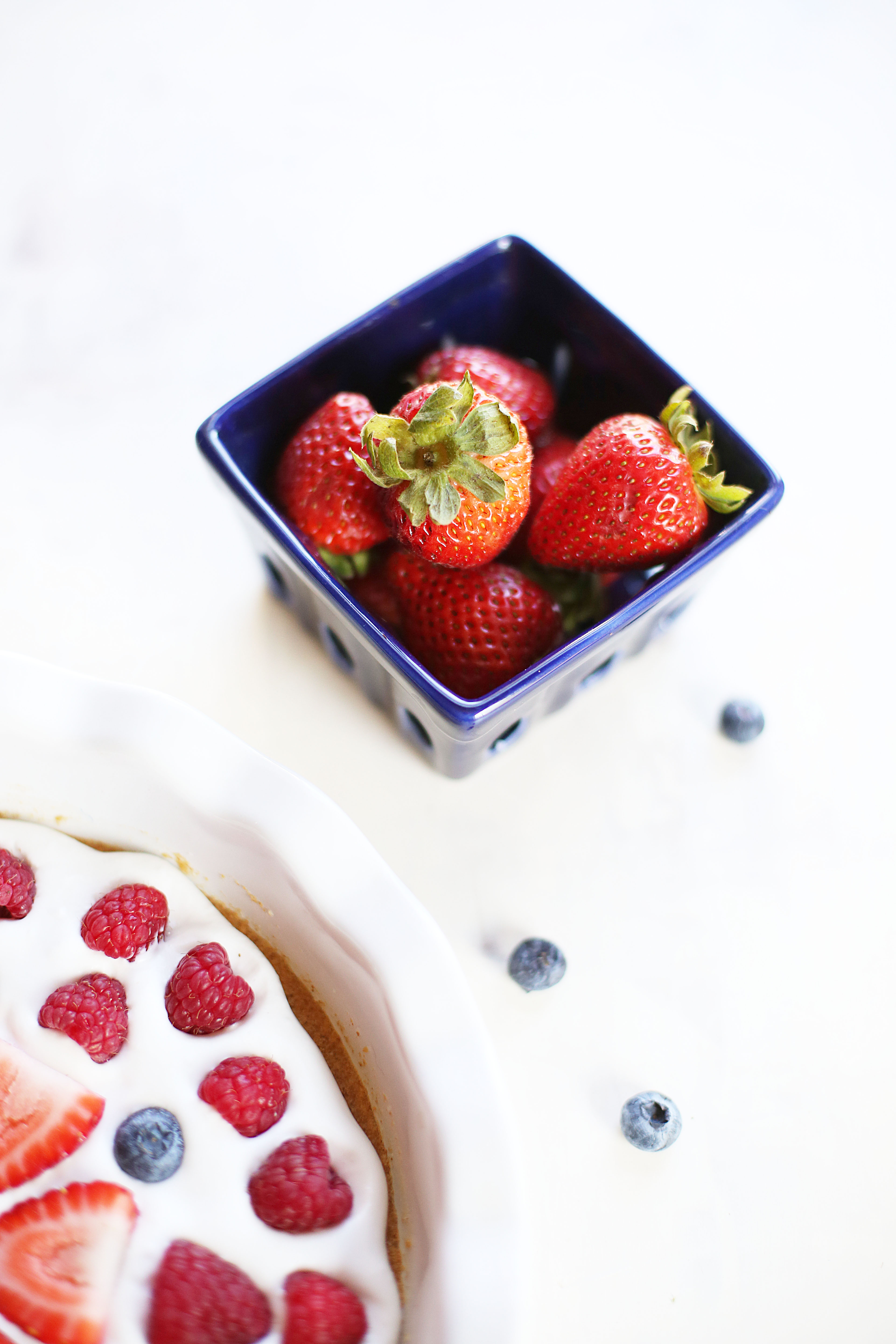 Vegan Fruit Pizza with Graham Cracker Crust