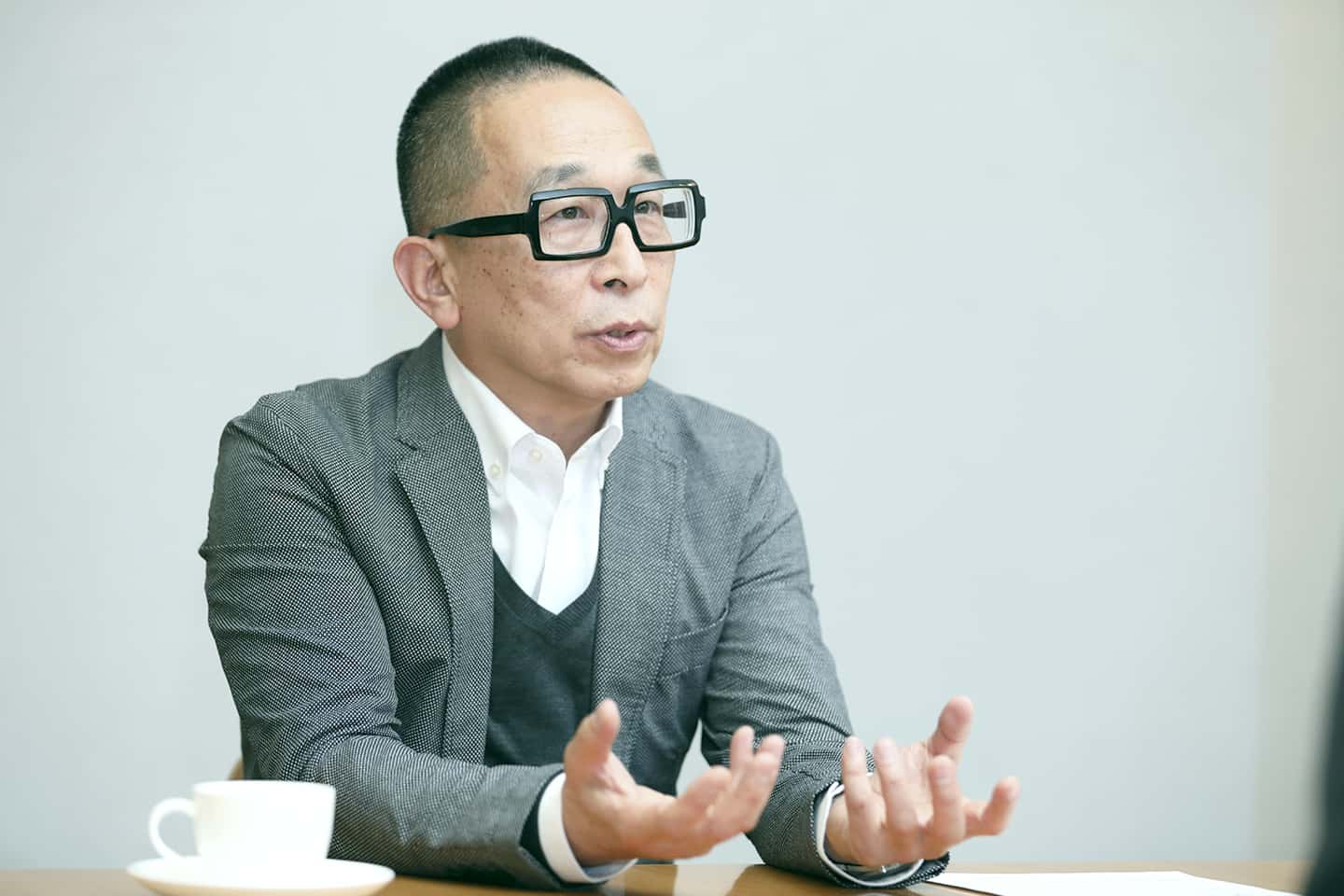VOICES 佐藤卓／グラフィックデザイナー ZENB イニシアティブ 「食べる」のぜんぶを、あたらしく