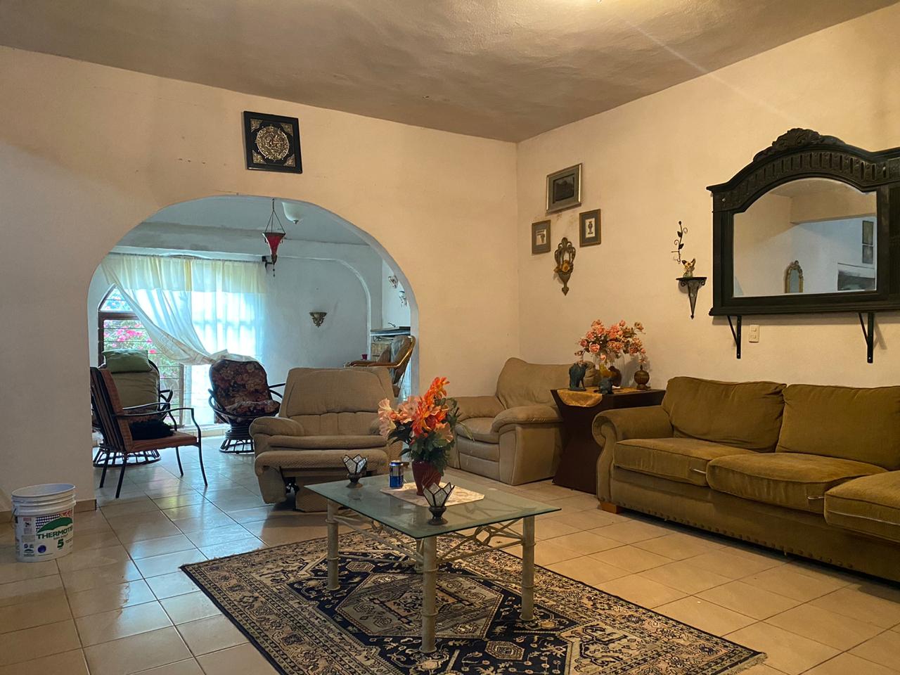 Moncavil Venta de Hermosa Quinta en Montemorelos, Nuevo León.