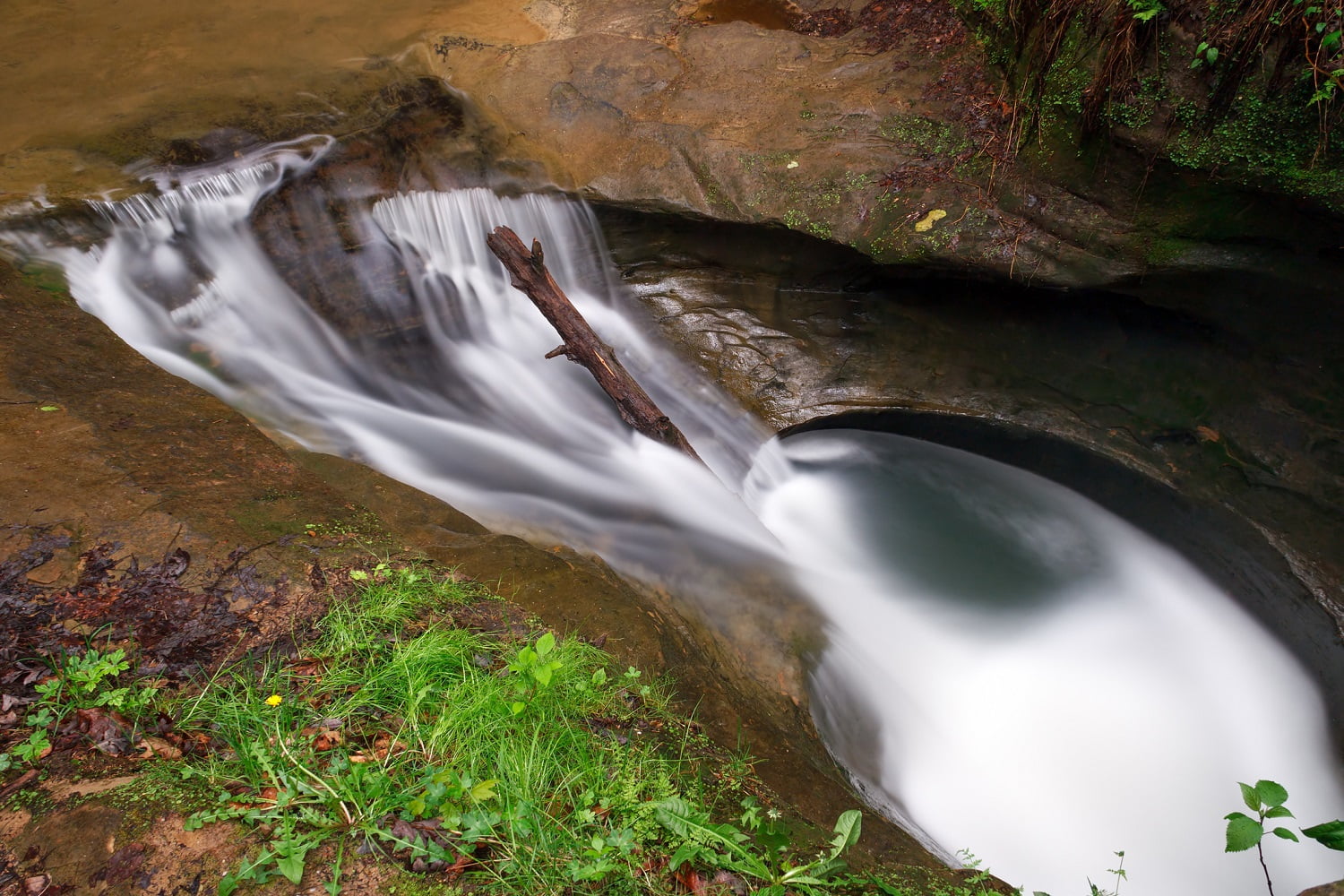 The Devil’s Bathtub in the Hocking Hills Inn at Cedar Falls