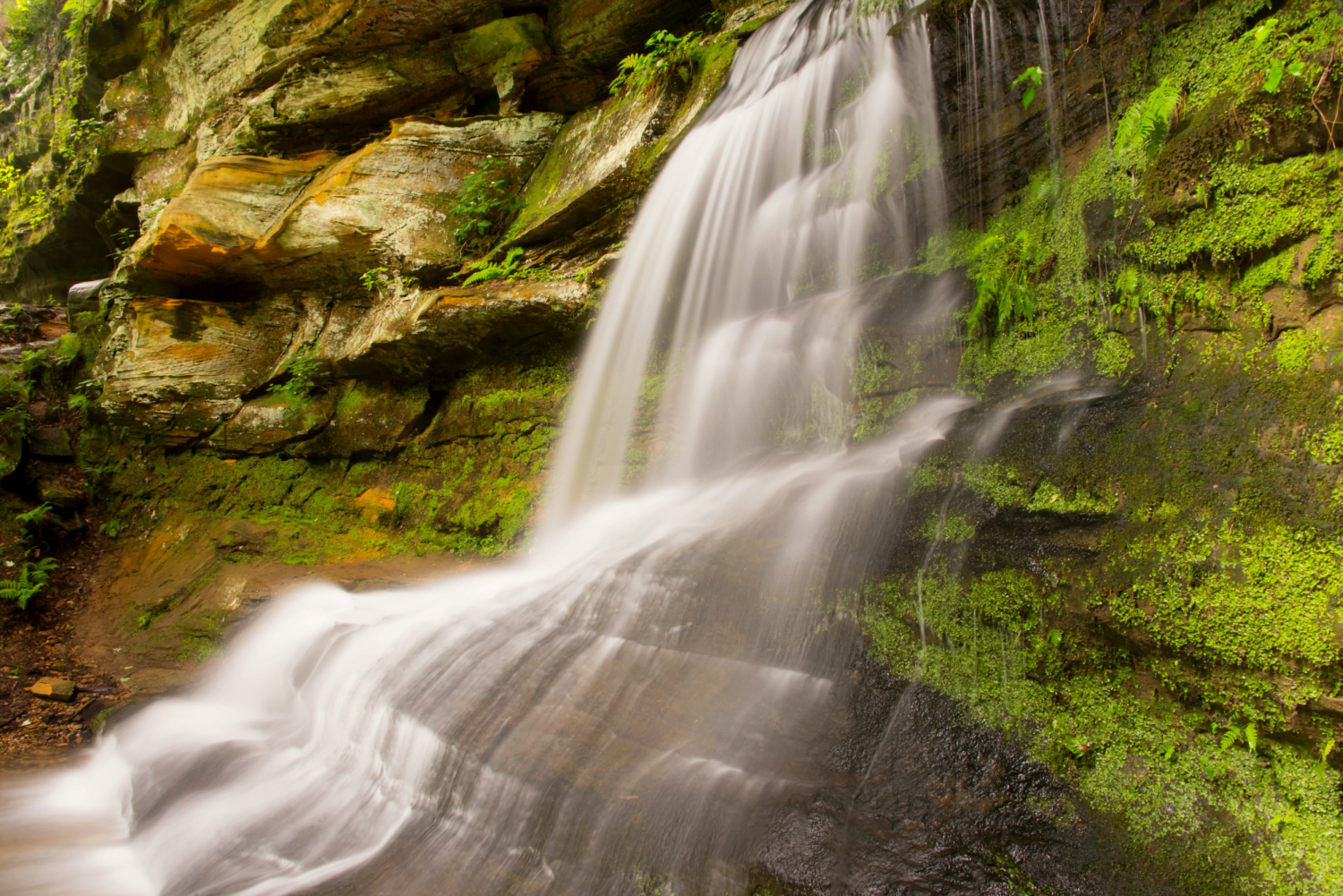 Your Ultimate Guide to Corkscrew Falls in the Hocking Hills