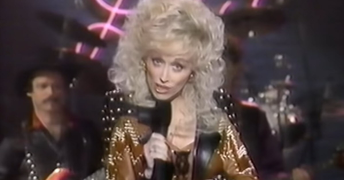 A Young Dolly Parton Does An Amazing Live Performance Of ‘Jolene