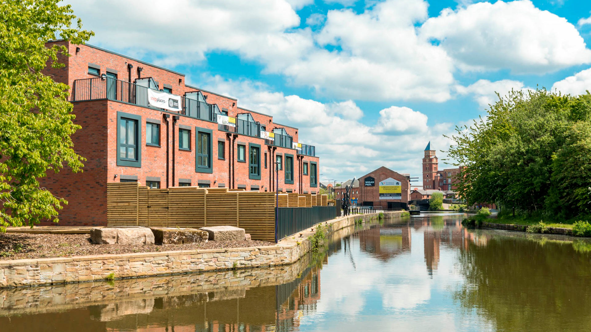 WATERSIDE GARDENS, WIGAN PIER Innov8 Development Solutions