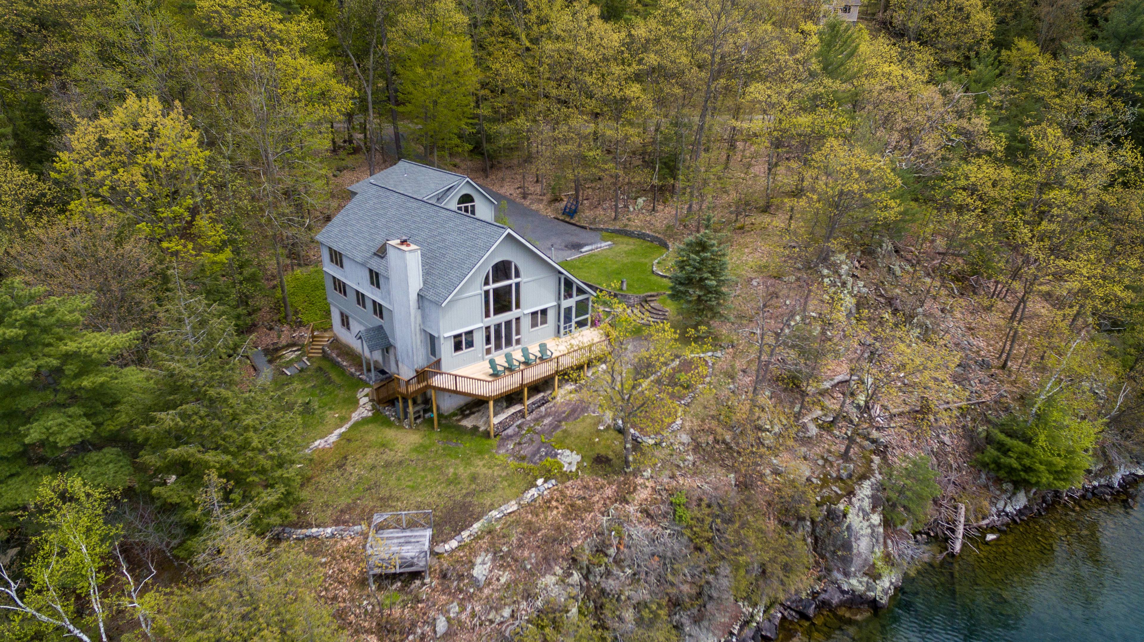 lakehaven02 Huletts Landing Homes for Sale on Lake Lakefront